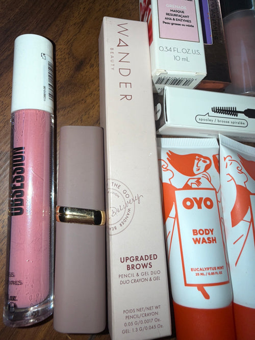 12 ITEM BUNDLE OYO // LANEIGE // GLOW RECIPE // WANDER // CREME + MORE
